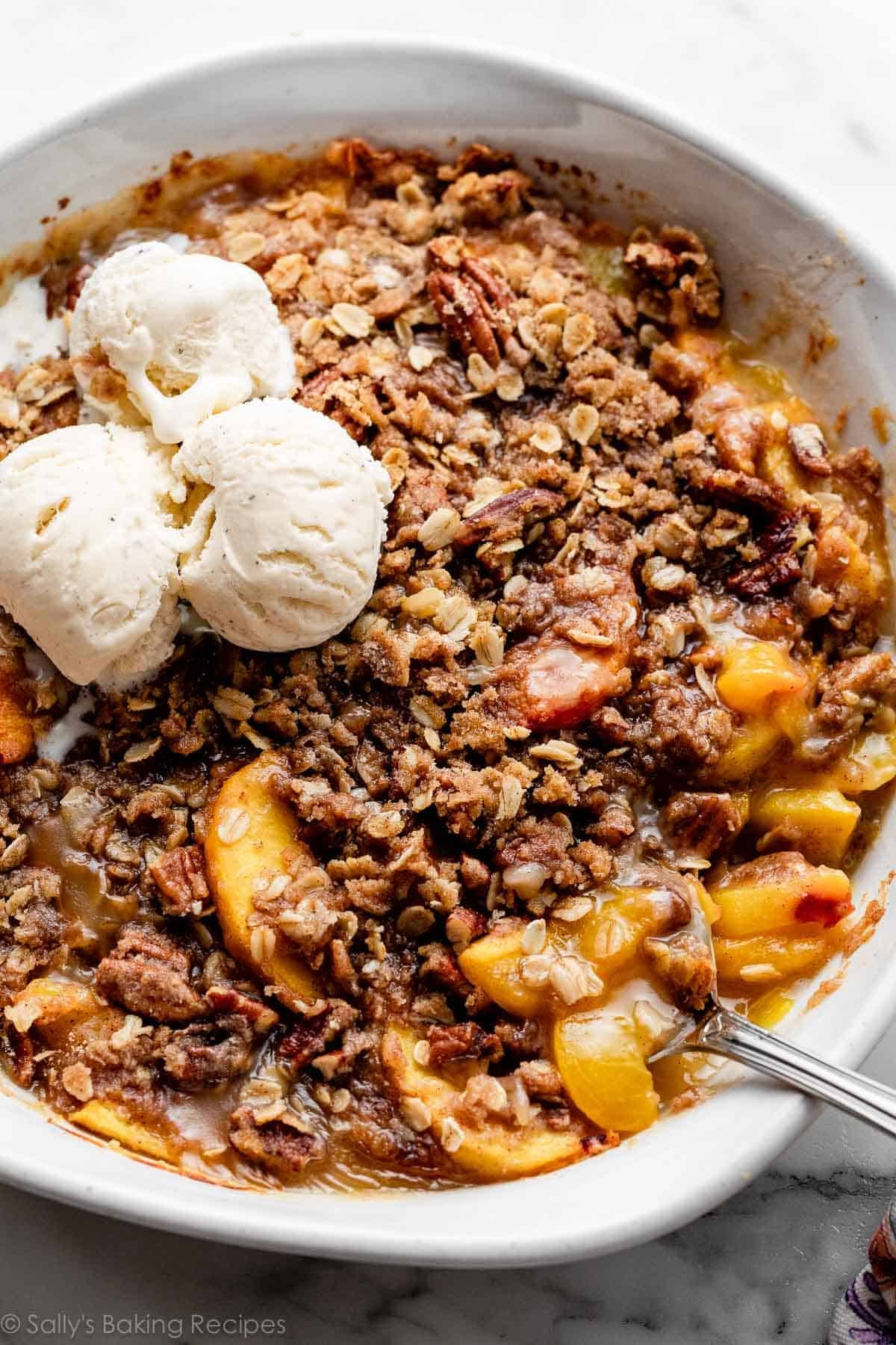 Easy Peach Crisp: Perfect Golden Crumble, No Finicky Pie Crust